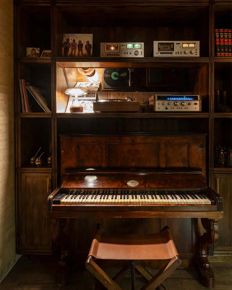 Este es el bar oculto en chía que revive la estética de los legendarios 'speakeasies' de estados unidos
