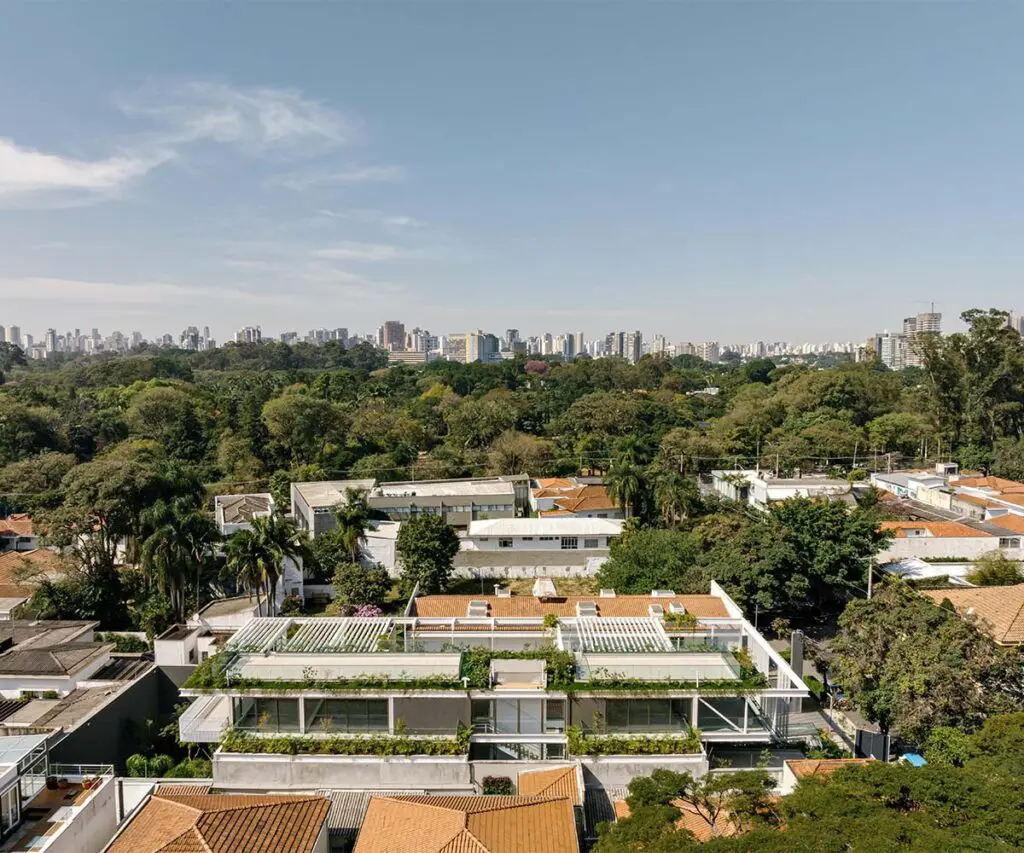 Una nueva forma de trabajar: un edificio donde la ciudad, el paisaje y la oficina son un solo espacio