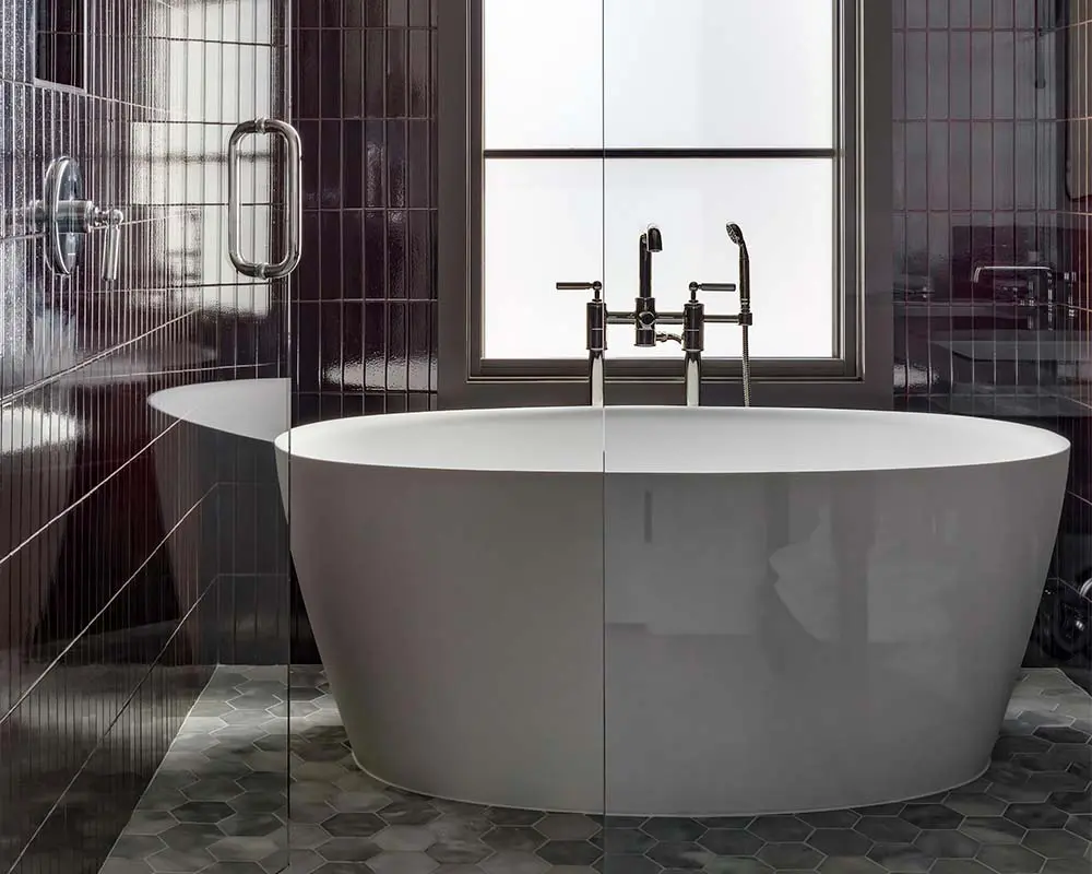 Un hotel que convirtió la imperfección de los materiales naturales en su mayor valor