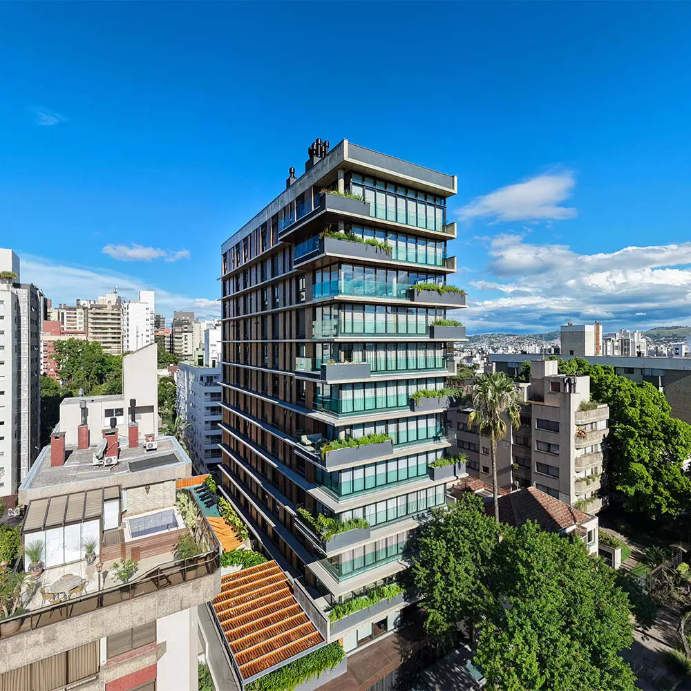 Un edificio en brasil cuya fachada aporta identidad, calidez y resistencia Un edificio en brasil cuya fachada aporta identidad, calidez y resistencia