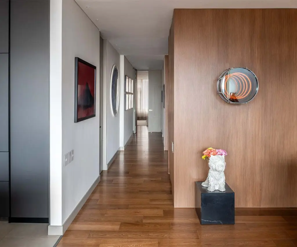 Un apartamento en bogotá donde el arte y los objetos cuentan la historia de quienes lo habitan