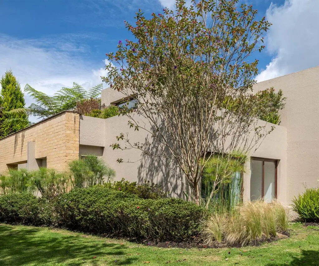 Olvídese del jardín como adorno: una casa donde la arquitectura paisajista es protagonista Olvídese del jardín como adorno: una casa donde la arquitectura paisajista es protagonista