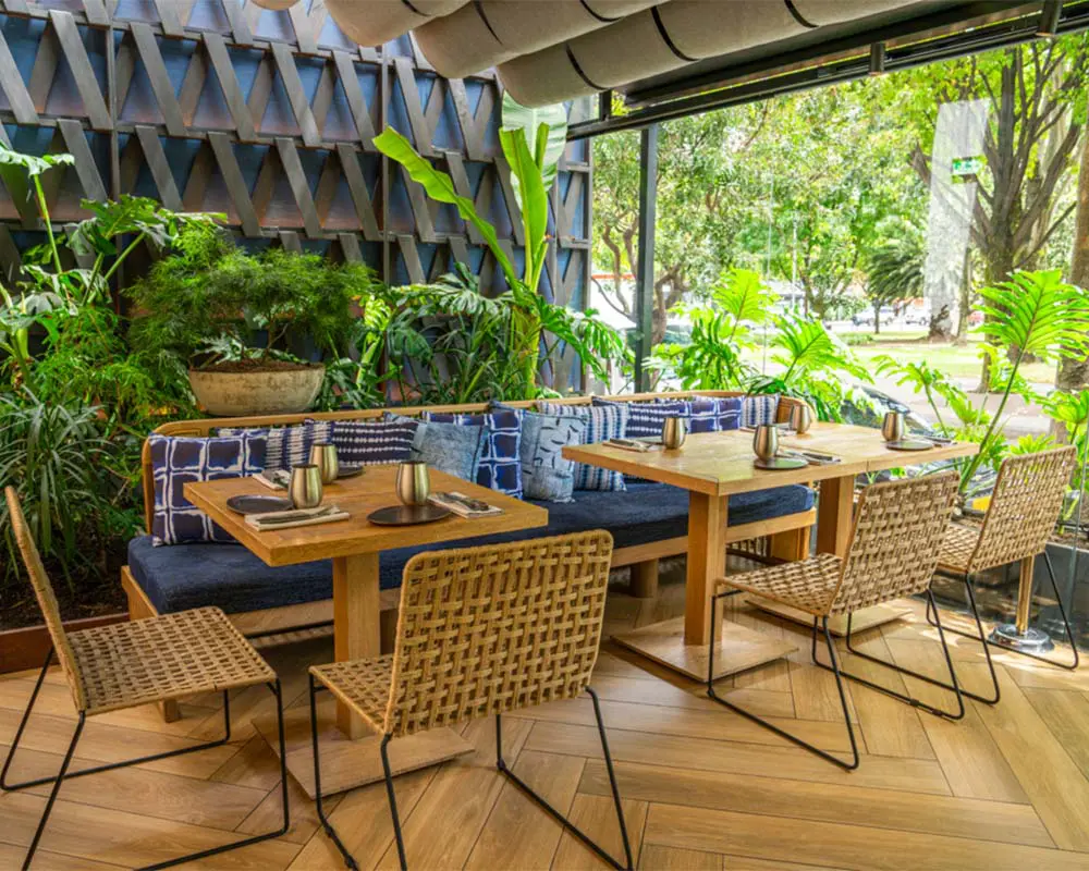 Los detalles japoneses que definen el interior del diseño del restaurante dondoh