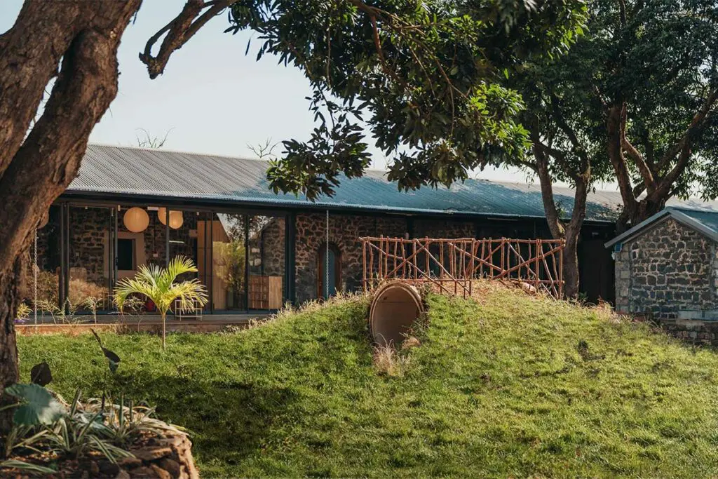 Este jardín infantil es un ejemplo de la buena arquitectura sostenible Este jardín infantil es un ejemplo de la buena arquitectura sostenible