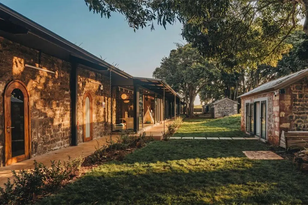 Este jardín infantil es un ejemplo de la buena arquitectura sostenible Este jardín infantil es un ejemplo de la buena arquitectura sostenible