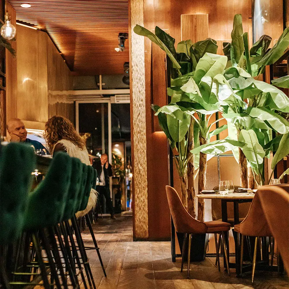 Salvaje bogotá convierte la gastronomía japonesa en una experiencia de diseño y música Salvaje bogotá convierte la gastronomía japonesa en una experiencia de diseño y música