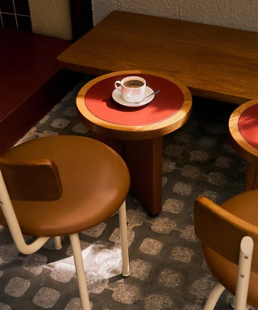 Un café en bogotá que transforma un pequeño local de chapinero alto en una experiencia cotidiana Un café en bogotá que transforma un pequeño local de chapinero alto en una experiencia cotidiana