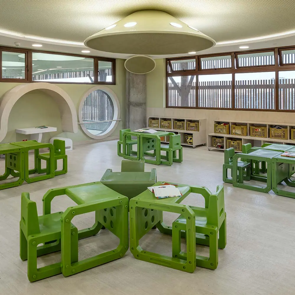 Un bosque para aprender y descubrir: el nuevo edificio del colegio gimnasio los cerros en bogotá
