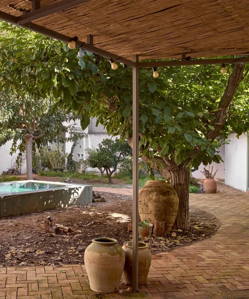La renovación de una casa familiar en españa que conecta ocho décadas de memoria La renovación de una casa familiar en españa que conecta ocho décadas de memoria
