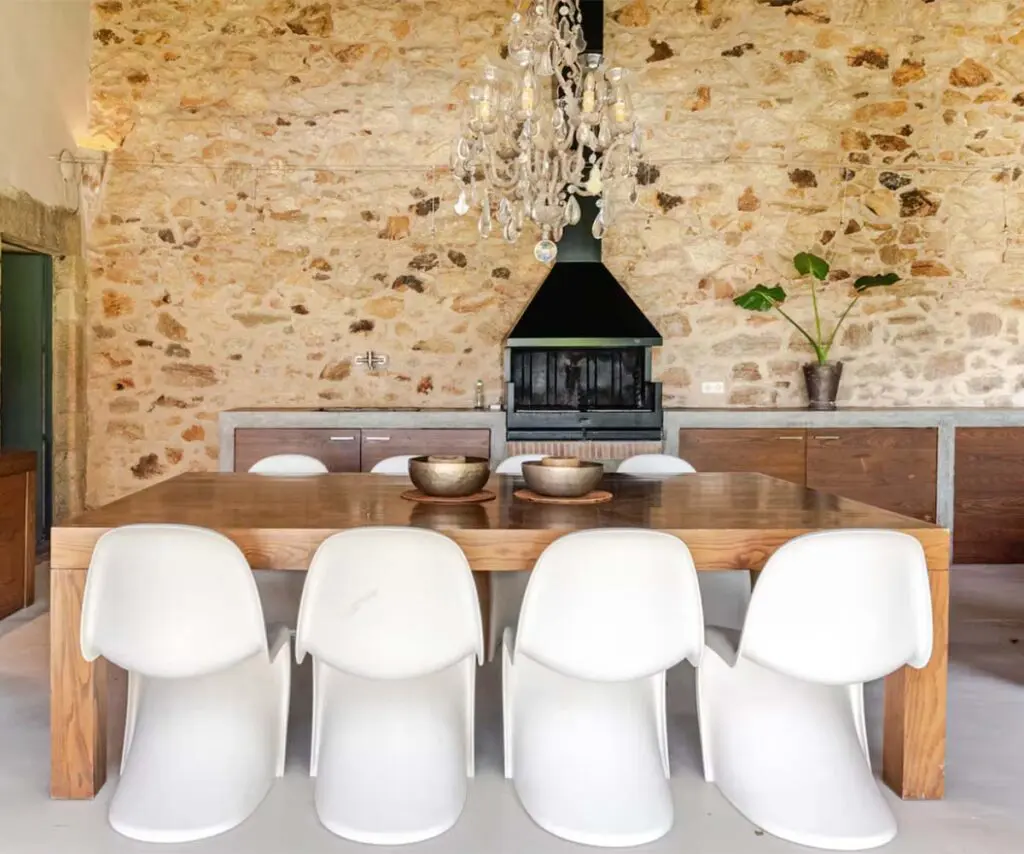 Descubra una masía catalana del siglo xv: un viaje por la arquitectura de casa rufina
