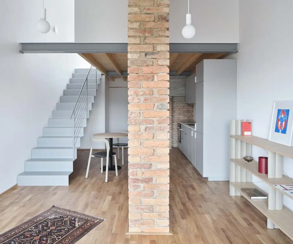 Una nueva vida para un edificio: cuatro sorprendentes apartamentos en praga