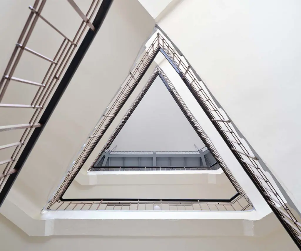 Una nueva vida para un edificio: cuatro sorprendentes apartamentos en praga