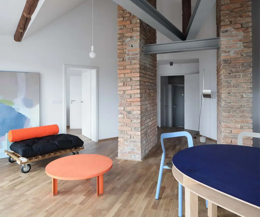 Una nueva vida para un edificio: cuatro sorprendentes apartamentos en praga