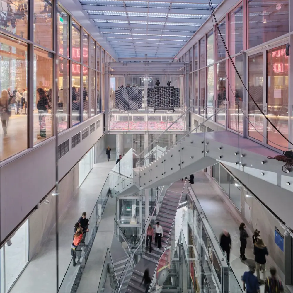 ¿por qué este museo de países bajos no exhibe la gran mayoría de sus obras de arte?