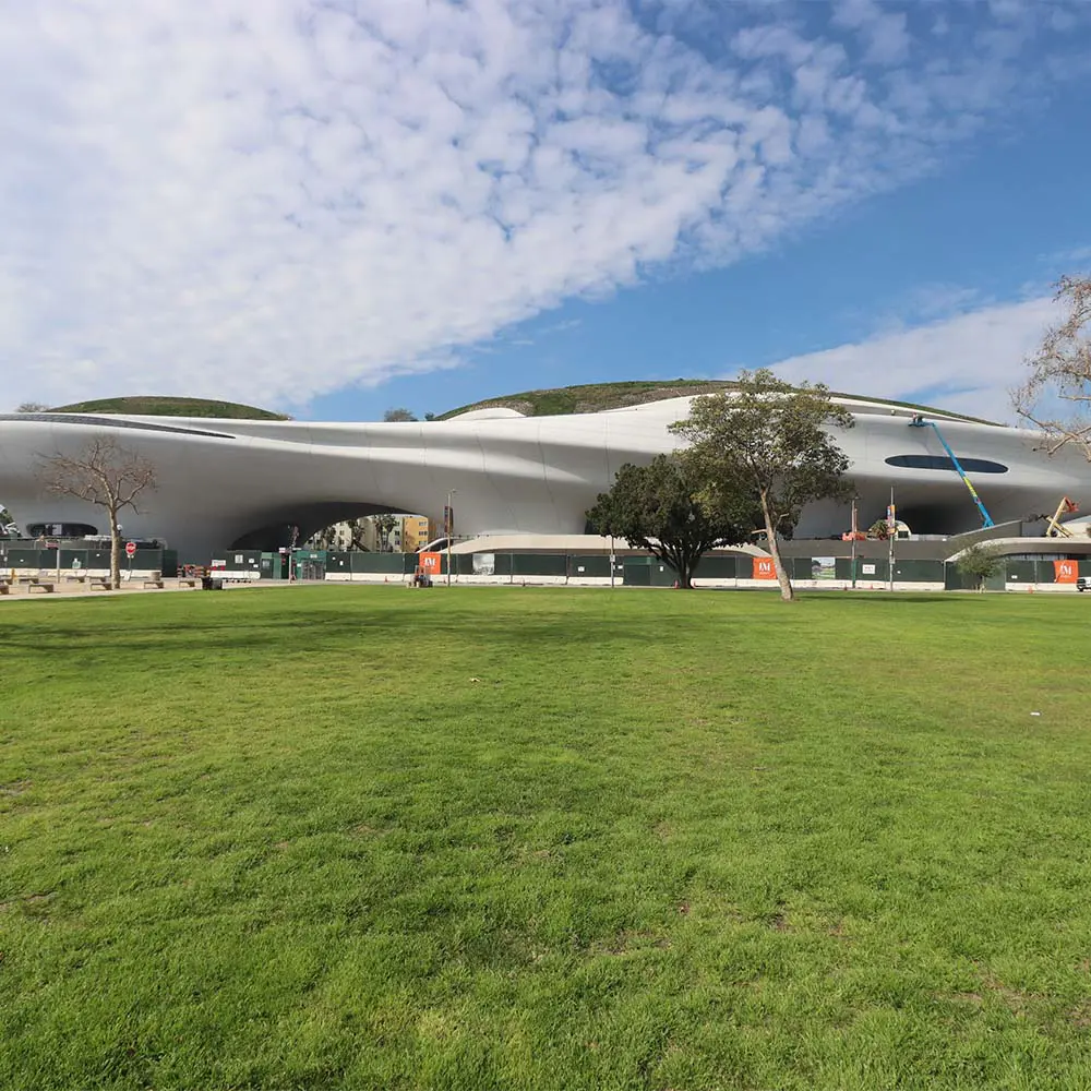 'en una galaxia muy muy lejana': descubra el museo que parece una nave de otro mundo