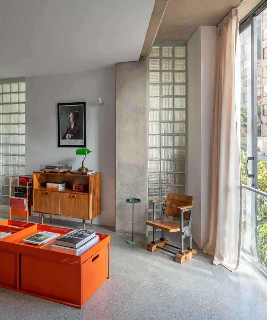 Un apartamento que convierte la memoria y el paso del tiempo en protagonistas de la arquitectura Un apartamento que convierte la memoria y el paso del tiempo en protagonistas de la arquitectura