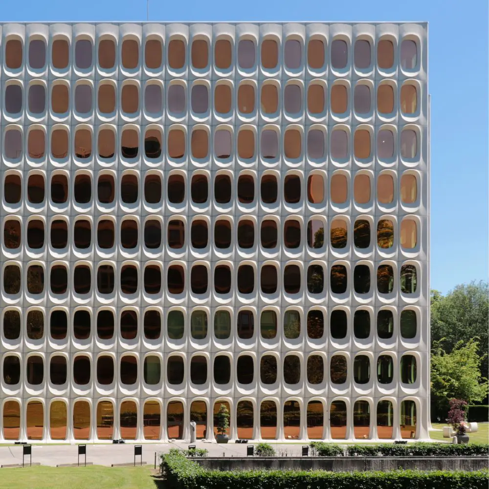 Cbr building