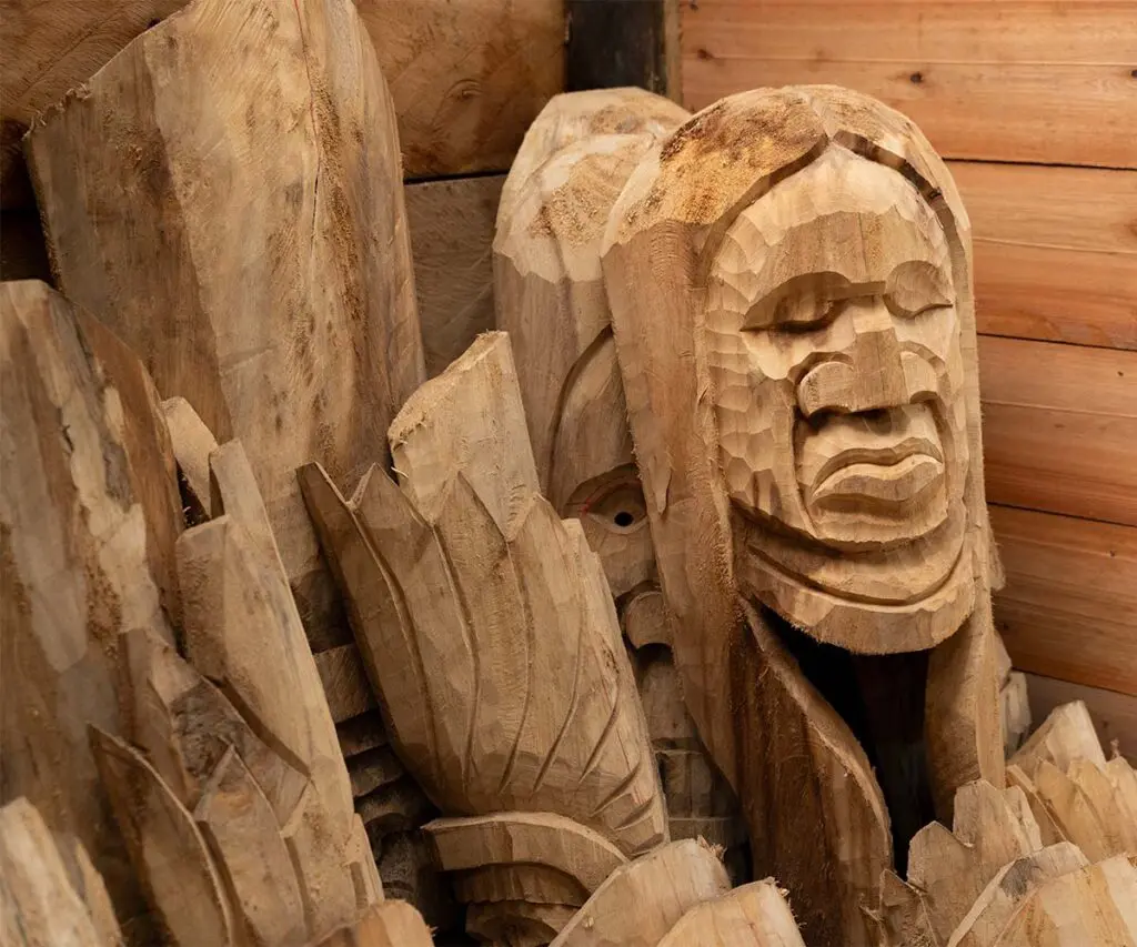 Máscaras de madera que mantienen viva la tradición del pueblo kamëntšá, putumayo