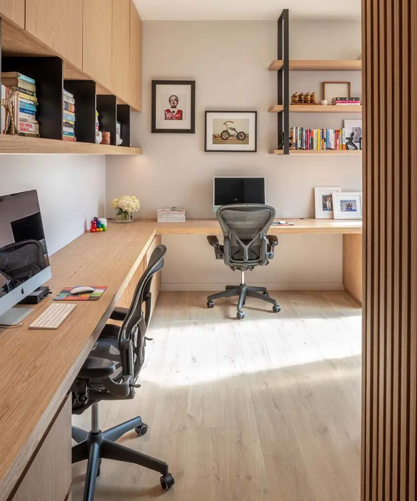 La madera transforma este apartamento y conecta sus espacios a través de nuevas perspectivas La madera transforma este apartamento y conecta sus espacios a través de nuevas perspectivas