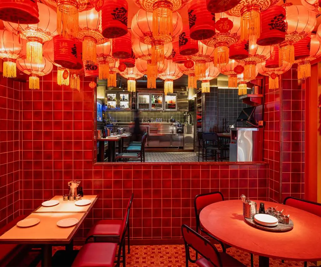 Leidy mei, el restaurante de álvaro clavijo en bogotá, inspirado en la estética de los barrios chinos