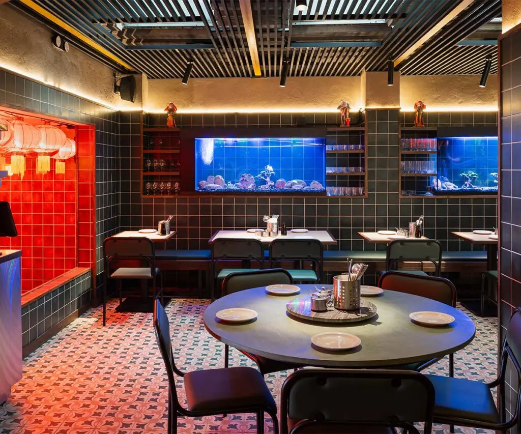 Leidy mei, el restaurante de álvaro clavijo en bogotá, inspirado en la estética de los barrios chinos