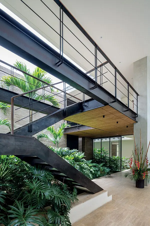 Una sorprendente casa en pereira inspirada en la arquitectura mediterranea Una sorprendente casa en pereira inspirada en la arquitectura mediterranea