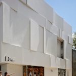 dior miami barbarito bancel revista axxis 10 Volúmenes con movimiento visten la fachada de Dior en Miami