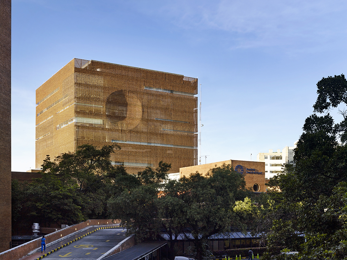 Fundación Santa Fe de Bogotá: un hospital que no parece un hospital