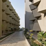 arquitectura axxis revista 1 Bloques asimétricos de color en arquitectura india