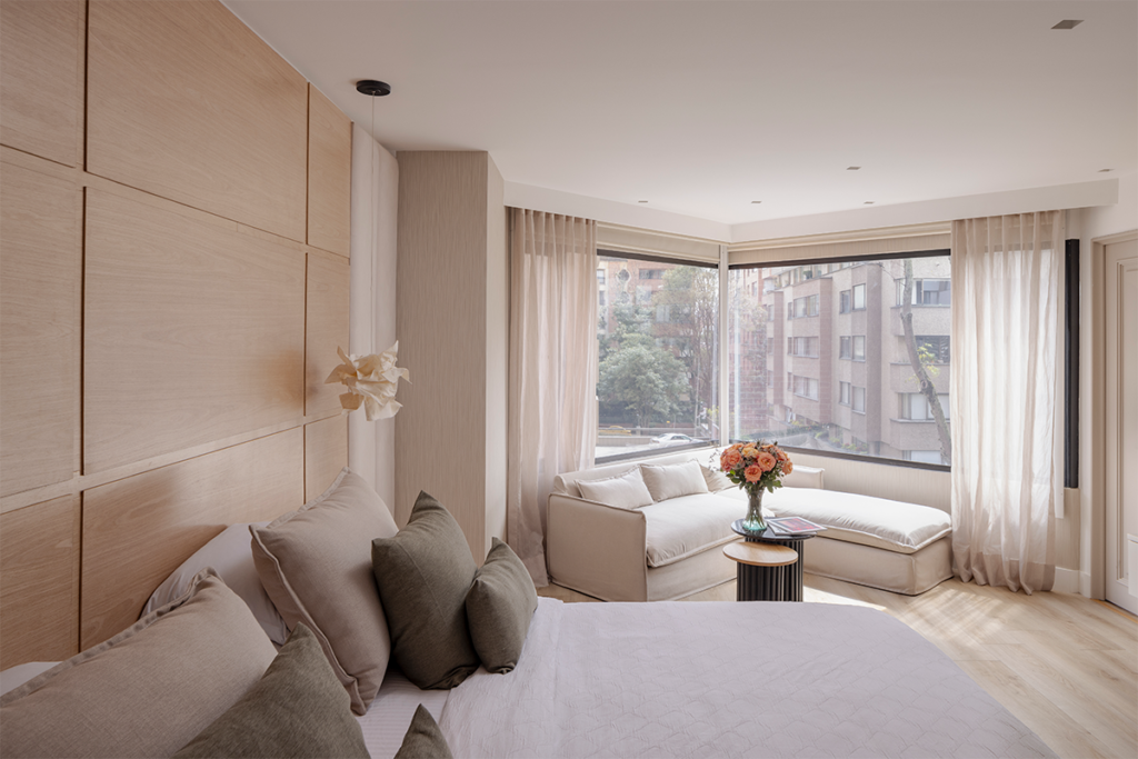 2024 Carolina Sanchez Apto 17 Conozca el apartamento de Laura Tobón, un verdadero hogar