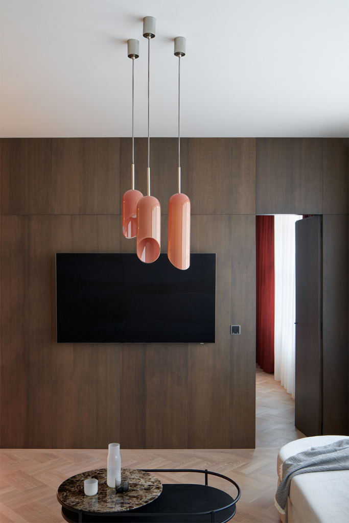 Un apartamento que celebra la simplicidad y la estética masculina 5 iva hajkova studio butchers apartment boysplaynice 5 Un apartamento que celebra la simplicidad y la estética masculina