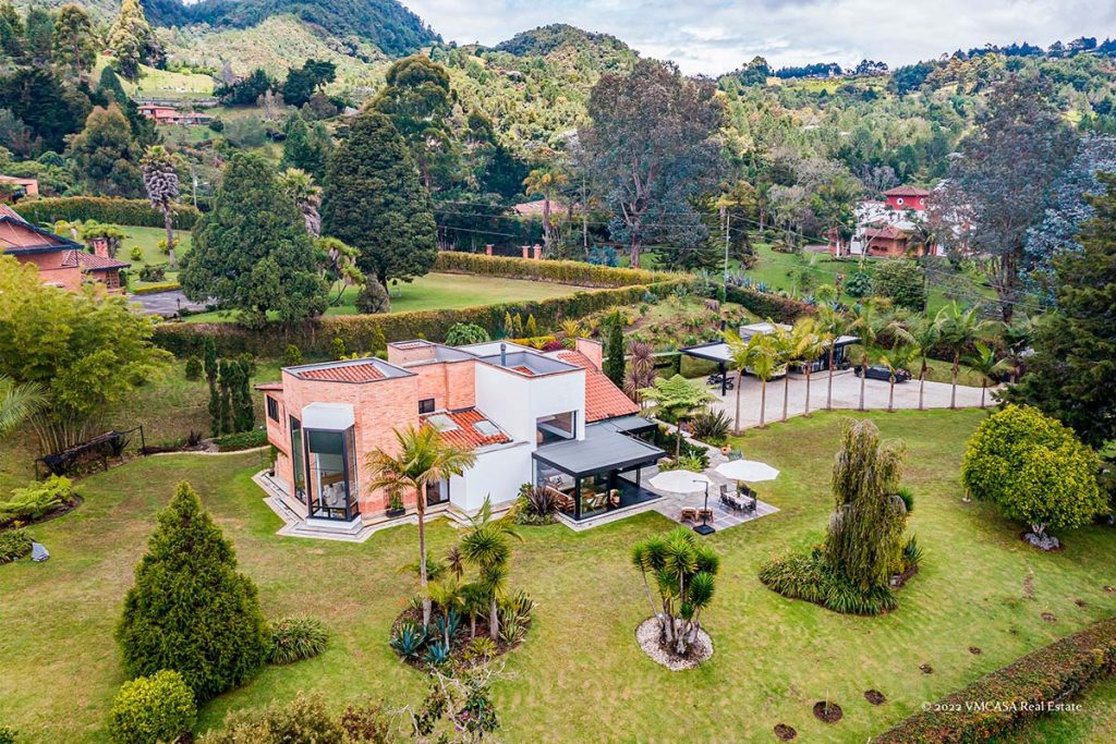 Así es vivir conectado con la naturaleza en las montañas de el retiro, antioquia