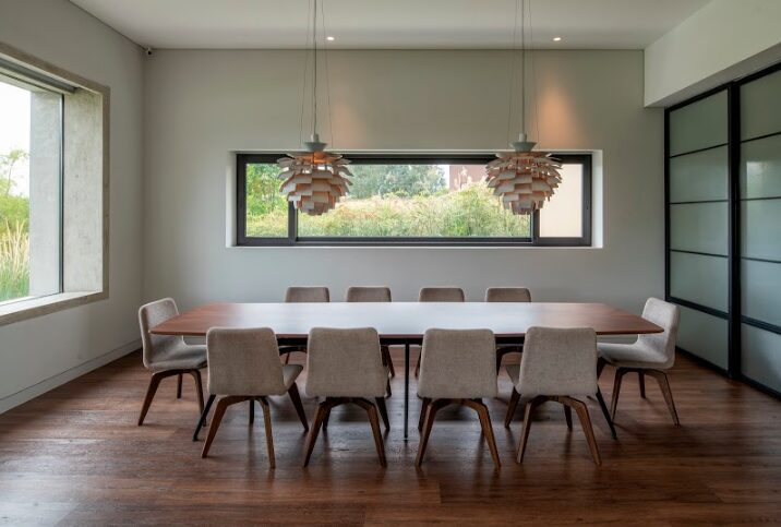 Una casa en la calera, diseñada para mezclarse con su entorno natural Una casa en la calera, diseñada para mezclarse con su entorno natural