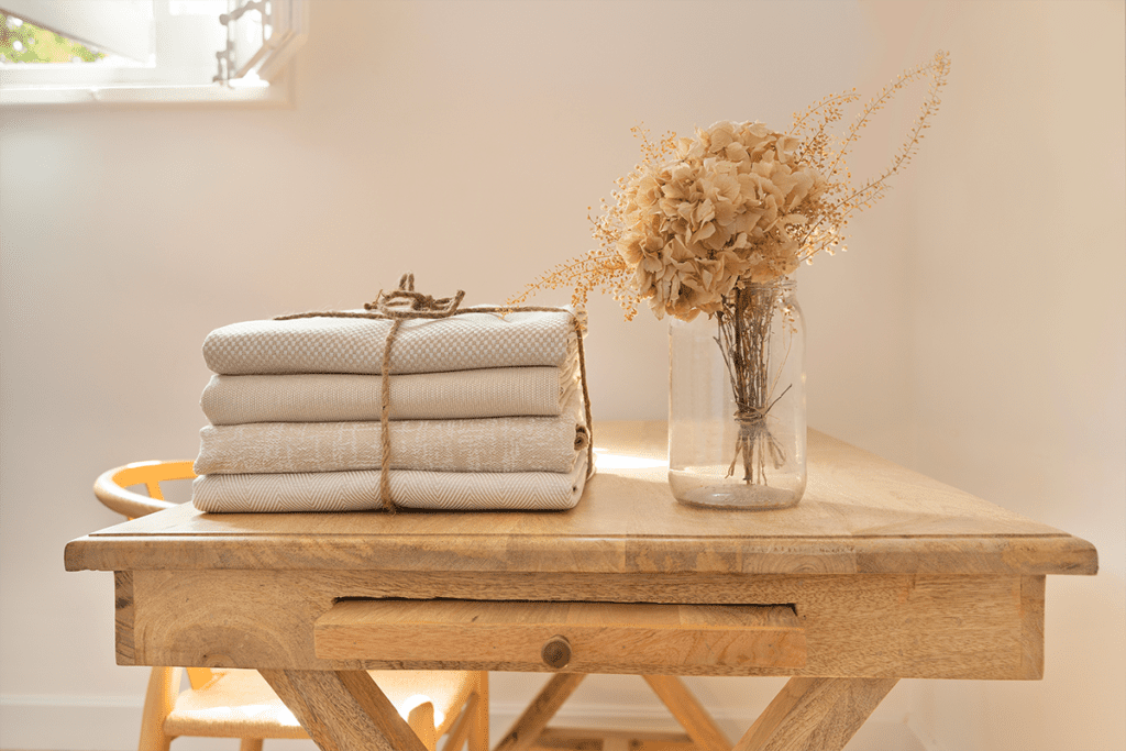 Textiles y tapetes: el toque esencial para un hogar en tendencia Textiles y tapetes: el toque esencial para un hogar en tendencia