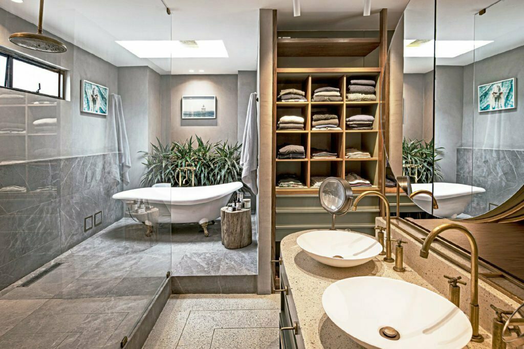 ¿ducha o tina? 5 razones para escoger la mejor opción y transformar el baño de su casa