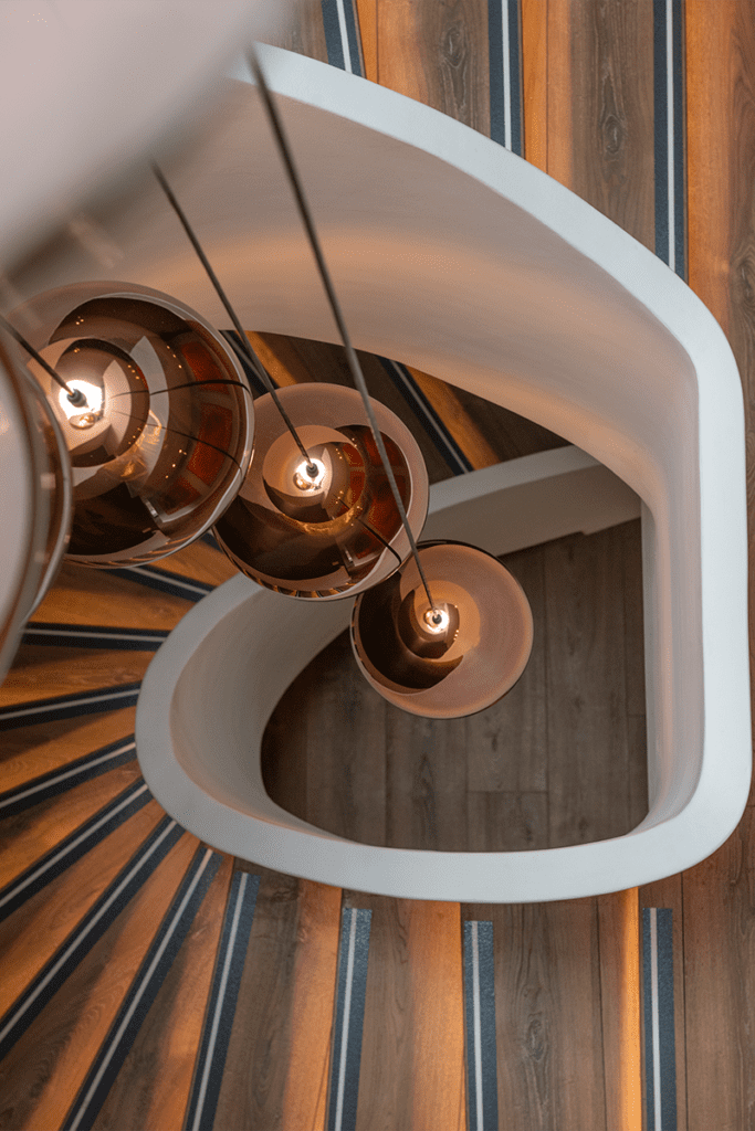 ‘el mayor reto de remodelar este apartamento fue su tamaño’: tres pisos y 750 m2