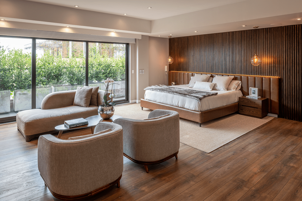 ‘el mayor reto de remodelar este apartamento fue su tamaño’: tres pisos y 750 m2