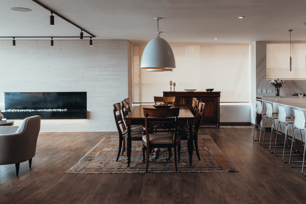 Un apartamento en los cerros orientales con una arquitectura dispuesta a la serenidad 