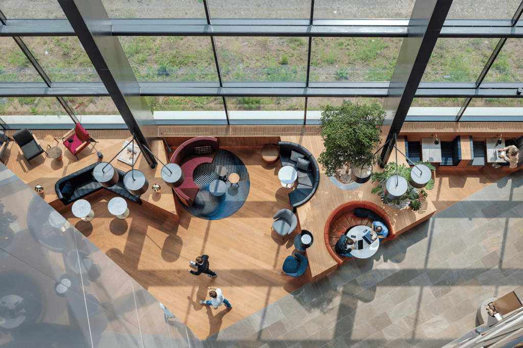 El diseño de este atrio es un equilibrio entre historia y modernidad