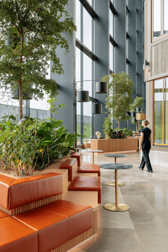 El diseño de este atrio es un equilibrio entre historia y modernidad