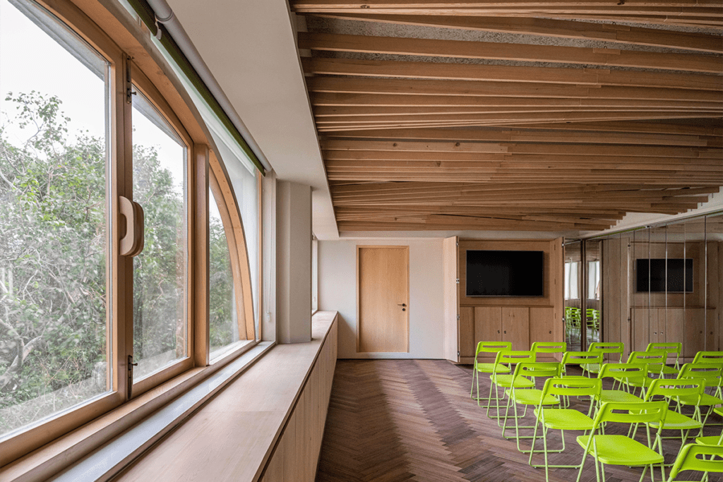 Esta biblioteca es un centro dinámico de aprendizaje y compromiso comunitario Esta biblioteca es un centro dinámico de aprendizaje y compromiso comunitario