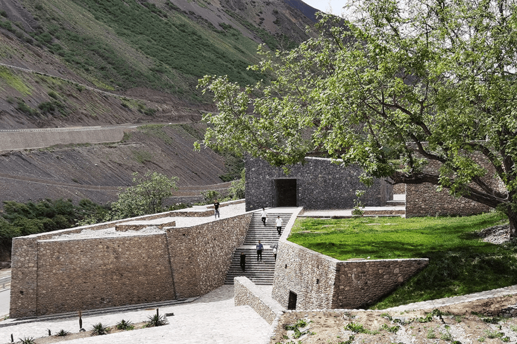La arquitectura de esta bodega une a las personas con la naturaleza