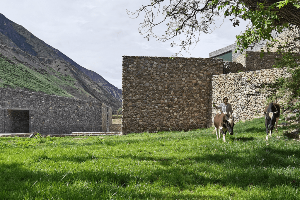 La arquitectura de esta bodega une a las personas con la naturaleza
