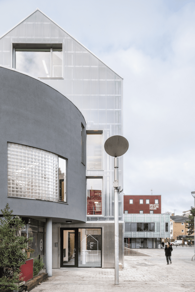 Intervenir lo existente: bradbury works, un ejercicio de reciclaje arquitectónico