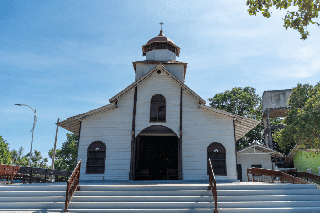 La arquitectura de colosó (sucre), un lugar imperdible de colombia