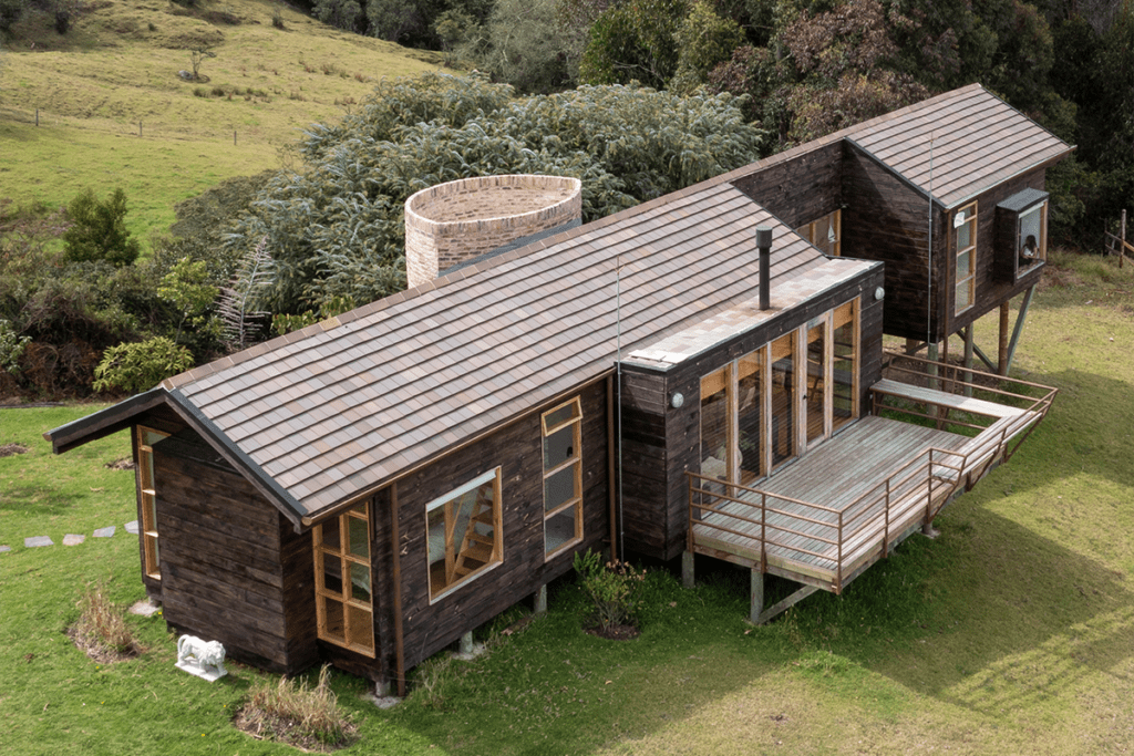 Cuatro casas en colombia con enfoques sostenibles 