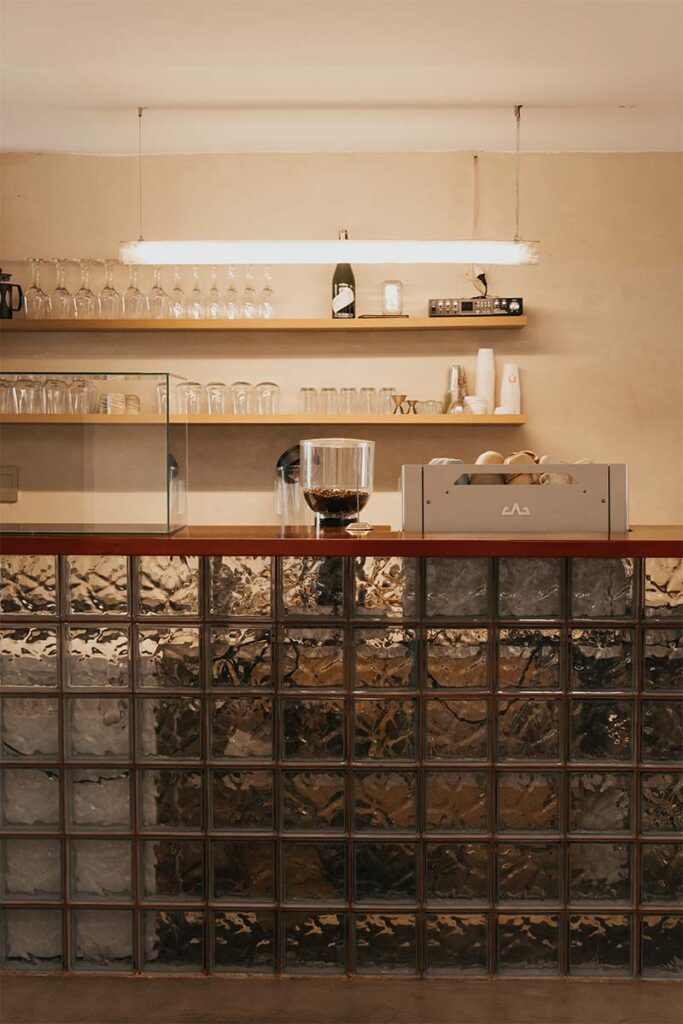 Un café en Bucaramanga que apuesta por la permanencia y la honestidad material 6 Cafe Nola Bucaramanga Baral Studio 6 Un café en Bucaramanga que apuesta por la permanencia y la honestidad material