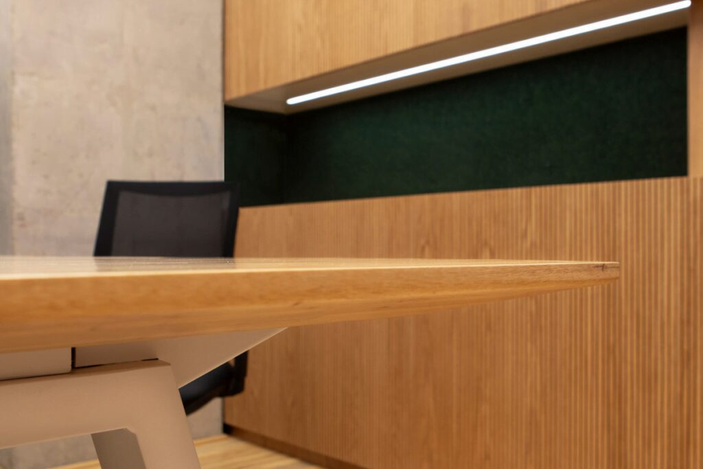 Canto quinto, la oficina industrial que invita a celebrar la historia de cada elemento