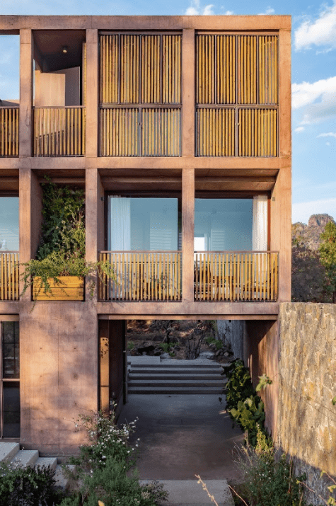 Este sorprendente hotel entre las rocas es el destino latinoamericano más deseado del momento