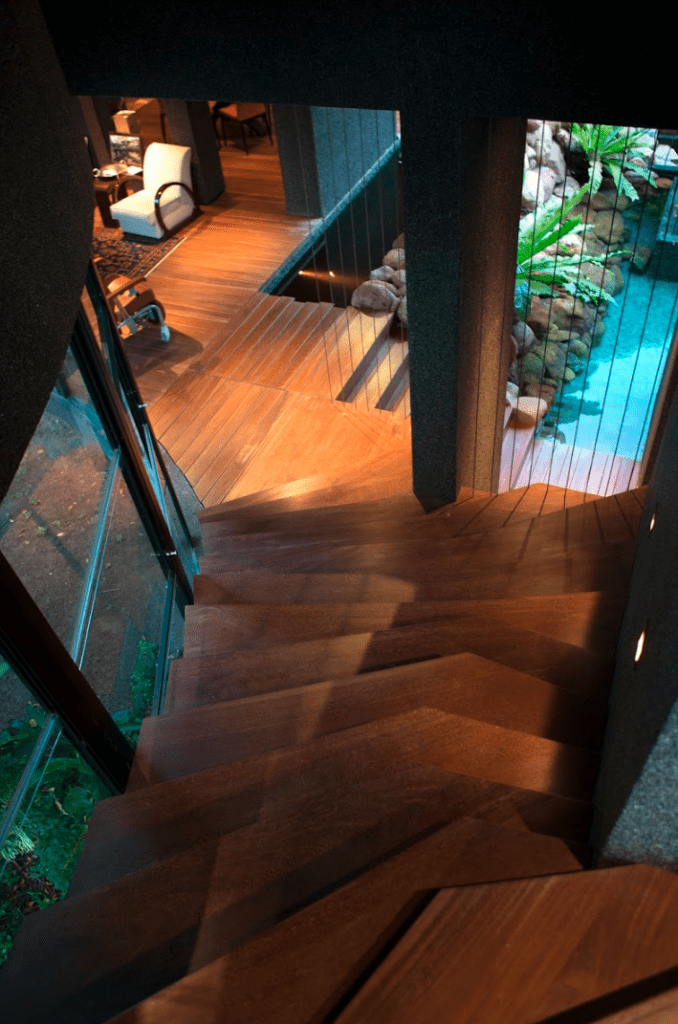 Una casa multifamiliar diseñada como un oasis ecológico de ensueño